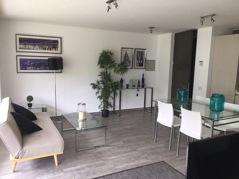 Lindo estudio a pasos del Metro Los Dominicos