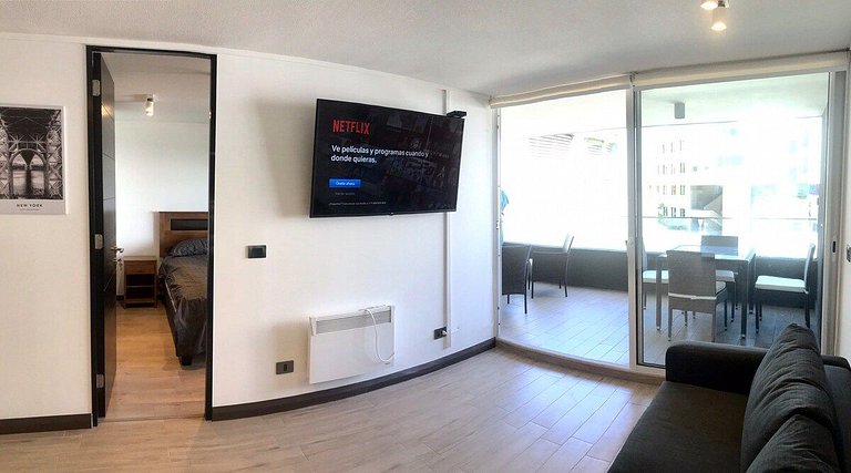 A pasos de Clinica: Parking + Cama King + Wifi