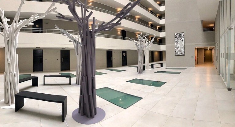 A pasos de Clinica: Parking + Cama King + Wifi