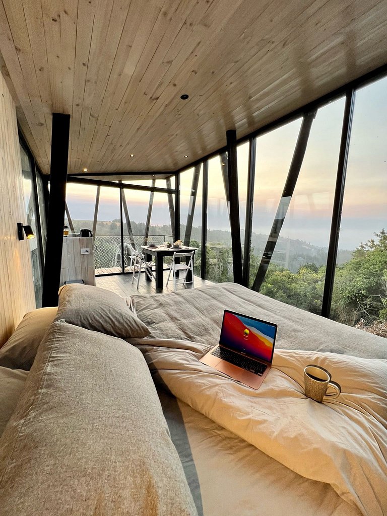 Forest Cabin, Incredible Views, Hot Tub, Starlink