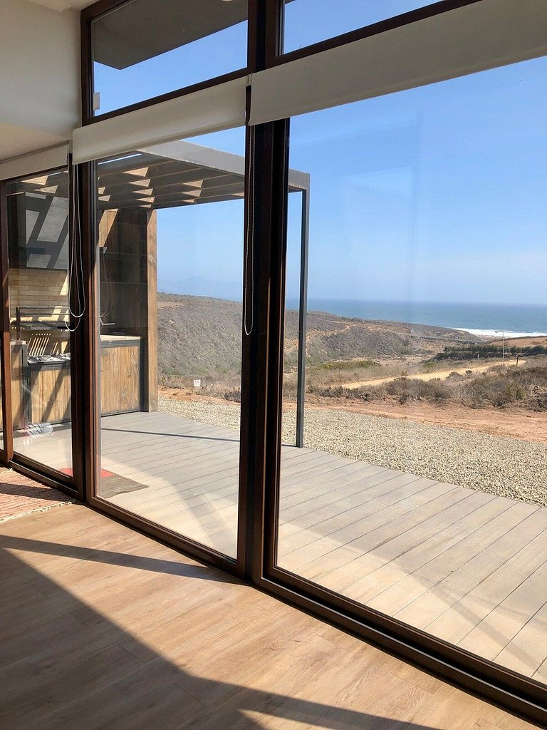 Moderna Casa con vista al mar