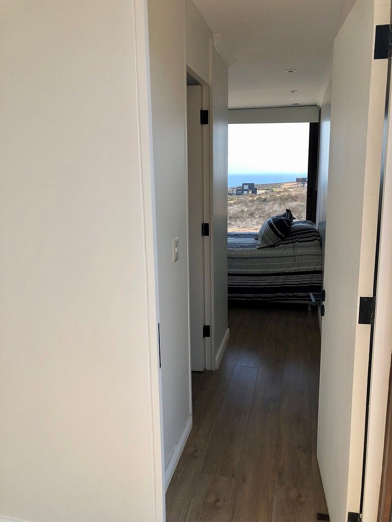 Moderna Casa con vista al mar