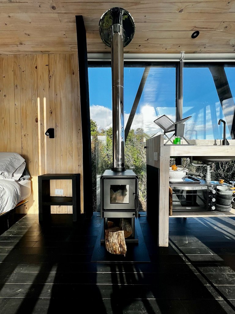 Forest Cabin, Incredible Views, Hot Tub, Starlink