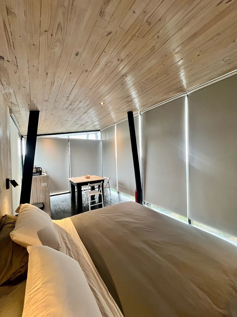Forest Cabin, Incredible Views, Hot Tub, Starlink