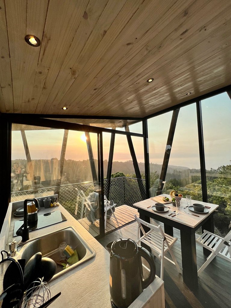 Forest Cabin, Incredible Views, Hot Tub, Starlink