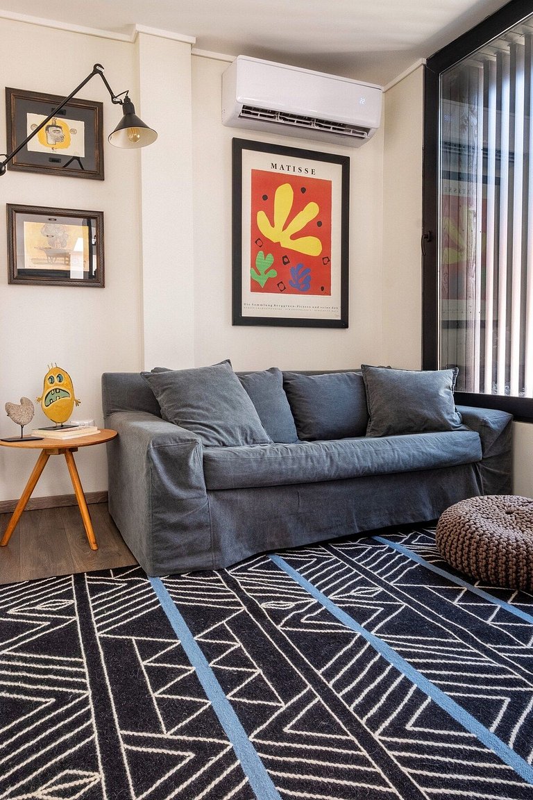 Amplia Casa en Vitacura con piscina veraniega