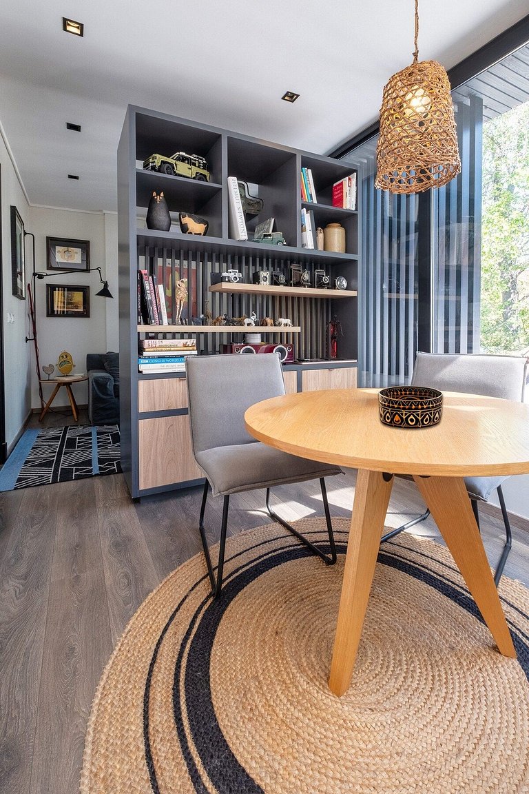 Amplia Casa en Vitacura con piscina veraniega