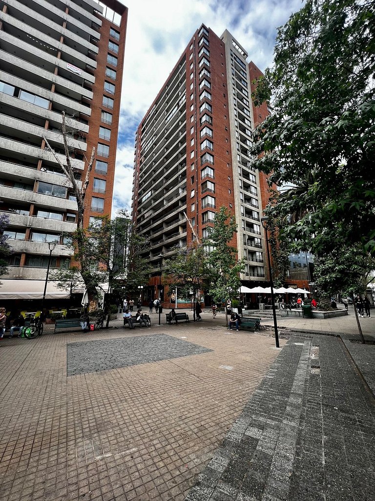 Providencia centro 2D-2B Vista y Estacionamiento