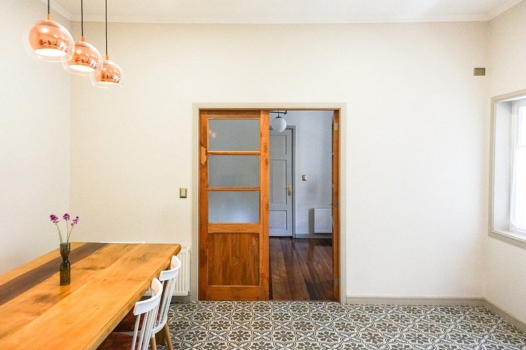 Estudio a orilla de Rio