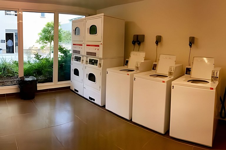 Studio Funcional + Terraza - Estoril CLC