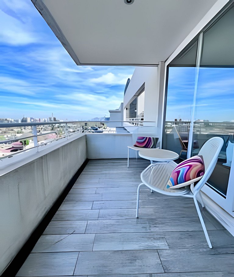 1D con Terraza en Los Dominicos
