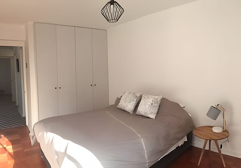 Amplio 2D junto a Metro Tobalaba, Ideal para 6