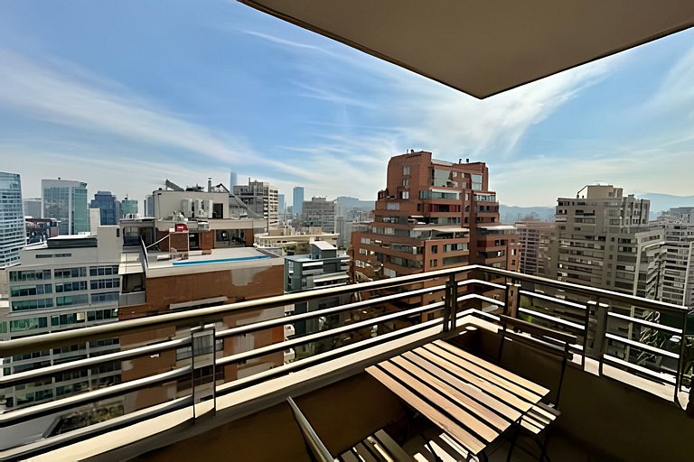 Renovado depto. en Las Condes