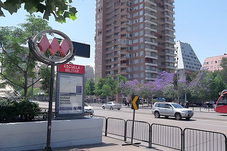 1D en Las Condes Urbano con Estacionamiento
