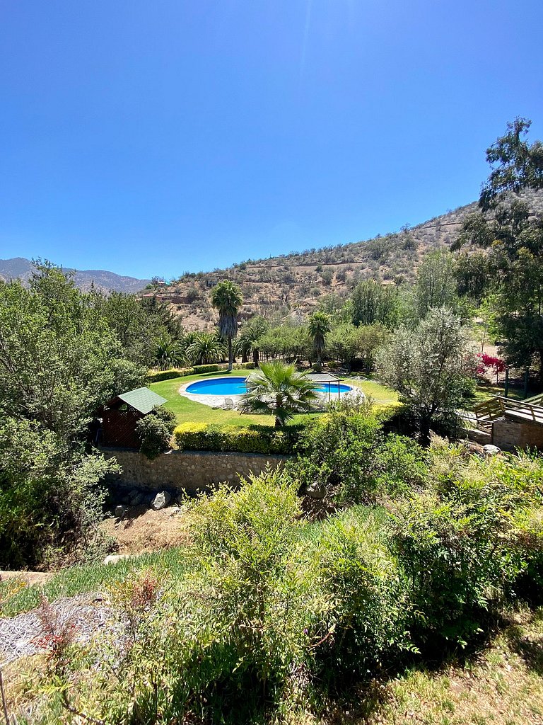Country House with Pool, Hot Tub & Garden