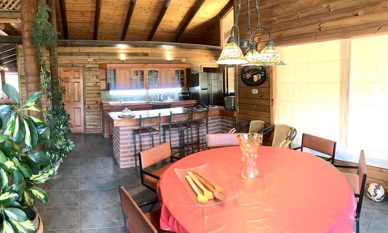 Espectacular casa en La Aurora, Familia y descanso