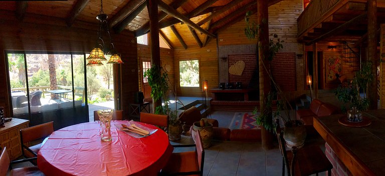 Casa de Campo con Piscina, Tinaja y Jardín
