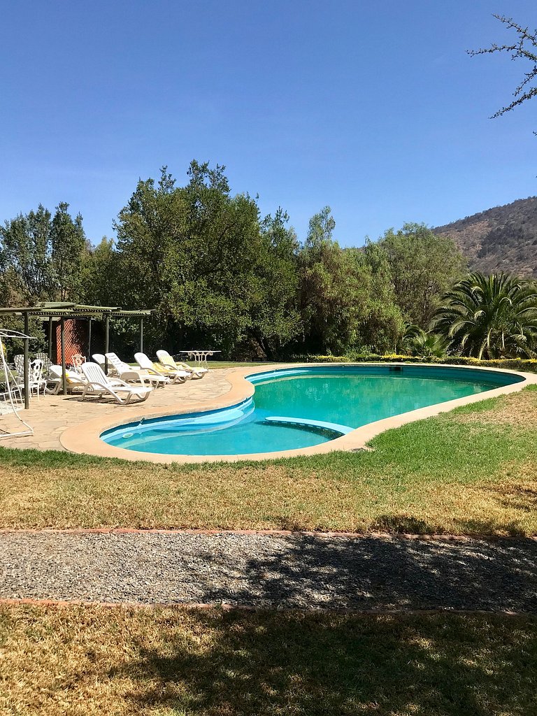 Casa de Campo con Piscina, Tinaja y Jardín