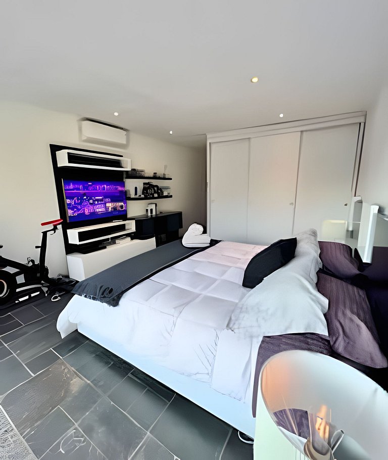 Casa en Vitacura con 3D, Piscina y Parrilla