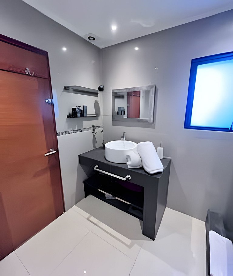 Casa en Vitacura con 3D, Piscina y Parrilla
