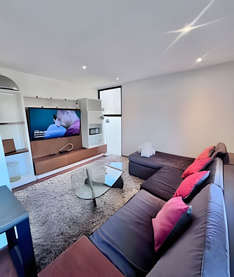 Casa en Vitacura con 3D, Piscina y Parrilla
