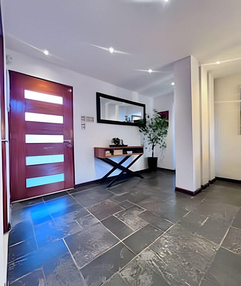 Casa en Vitacura con 3D, Piscina y Parrilla