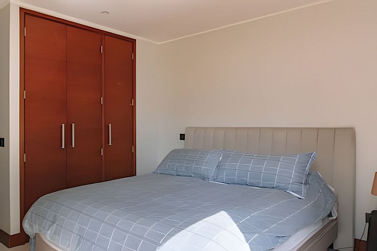 En Parque Pinares, descanso en el Lago.