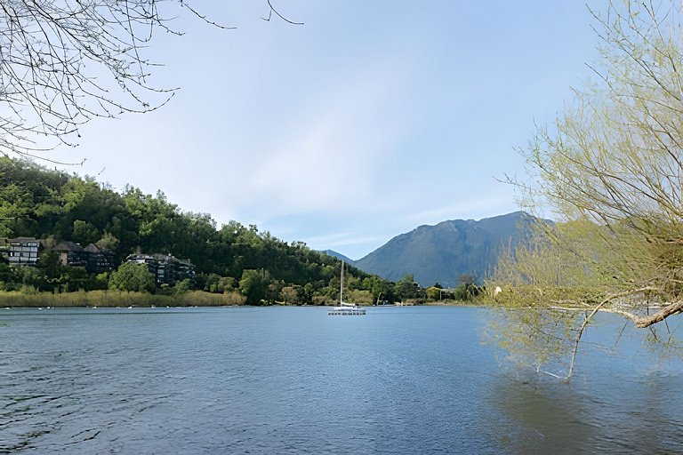 En Parque Pinares, descanso en el Lago.