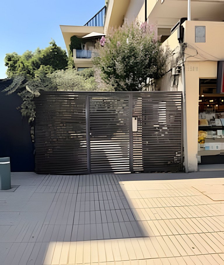 Cómodo 3D con jardín en el corazón de Vitacura