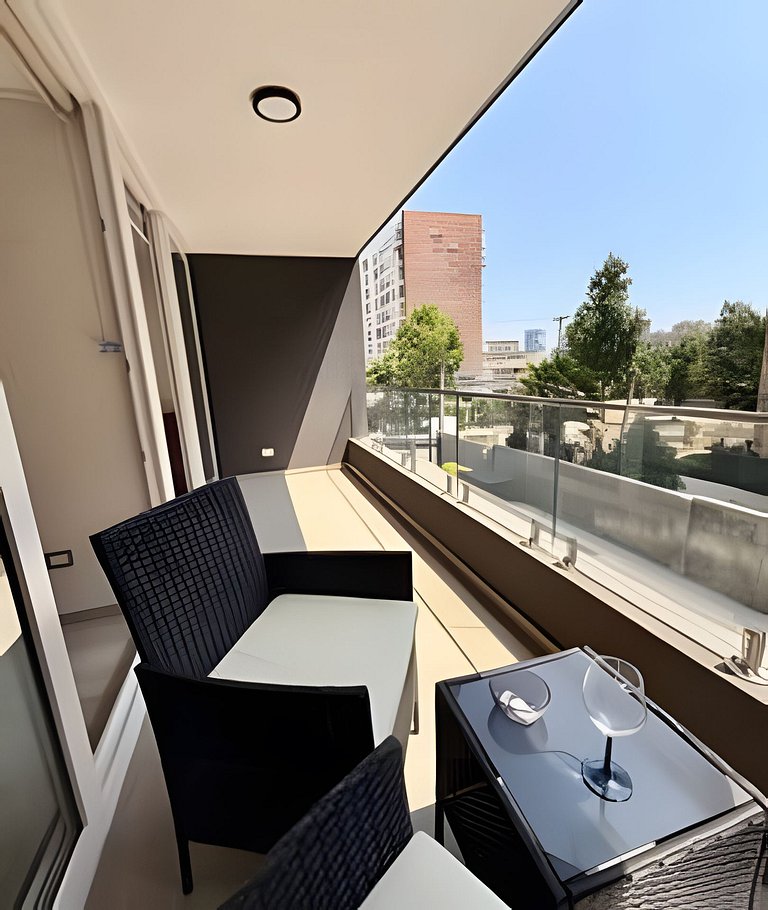 Luminoso 1D/1B en Las Condes excelente ubicación