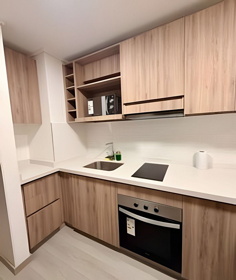 Luminoso 1D/1B en Las Condes excelente ubicación