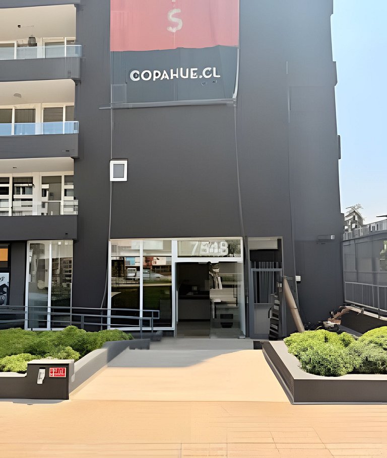 Luminoso 1D/1B en Las Condes excelente ubicación