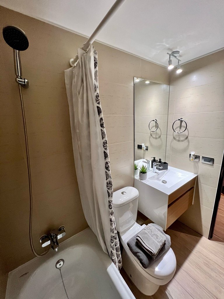 Studio Moderno + Parking - Clínica Las Condes