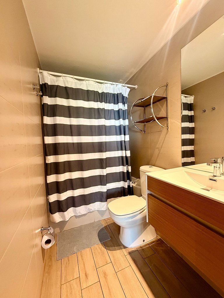 Estoril - Confort con cama King + Estacionamiento + wifi