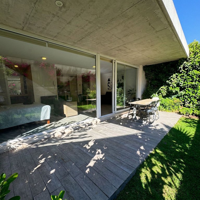 Moderno y equipado estudio en Los Dominicos