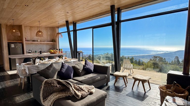Amazing House, Incredible Views, HotTub, Starlink